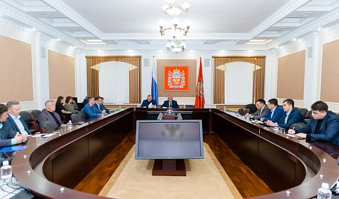 Депутаты соберутся на внеочередное заседание парламента региона